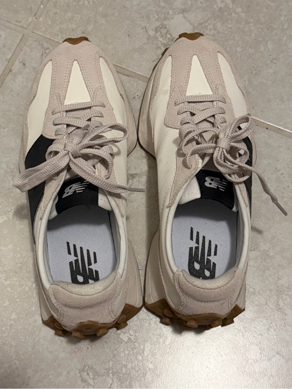 New Balance 327 Sneakers in Off-White women’s size 9